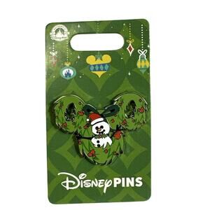 Disney Mickey Icon Wreath Snowman Christmas Holiday 2023 Pin New